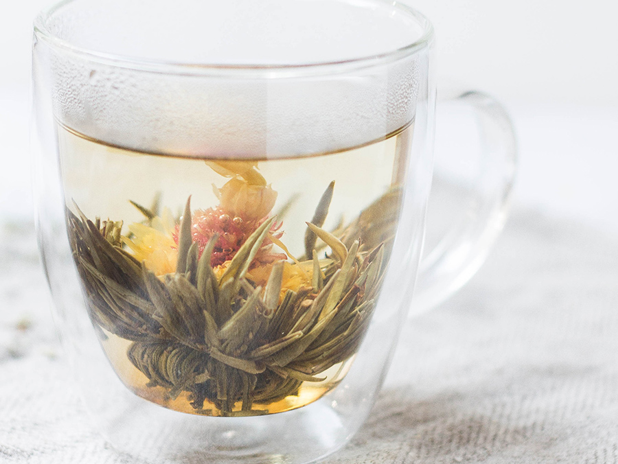 Herbal medicine for the senses, or why I love tea